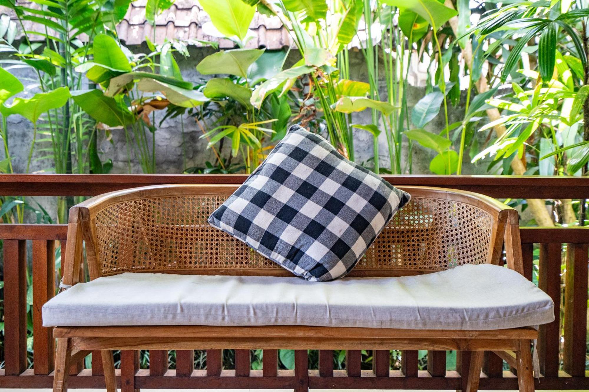 Meruhdani Boutique Hotel Ubud Exterior photo